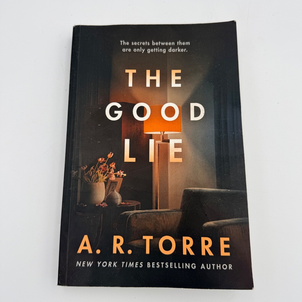 The Good Lie by A.R. Torre Paperback Psychological Thriller 2021 Thomas & Mercer
